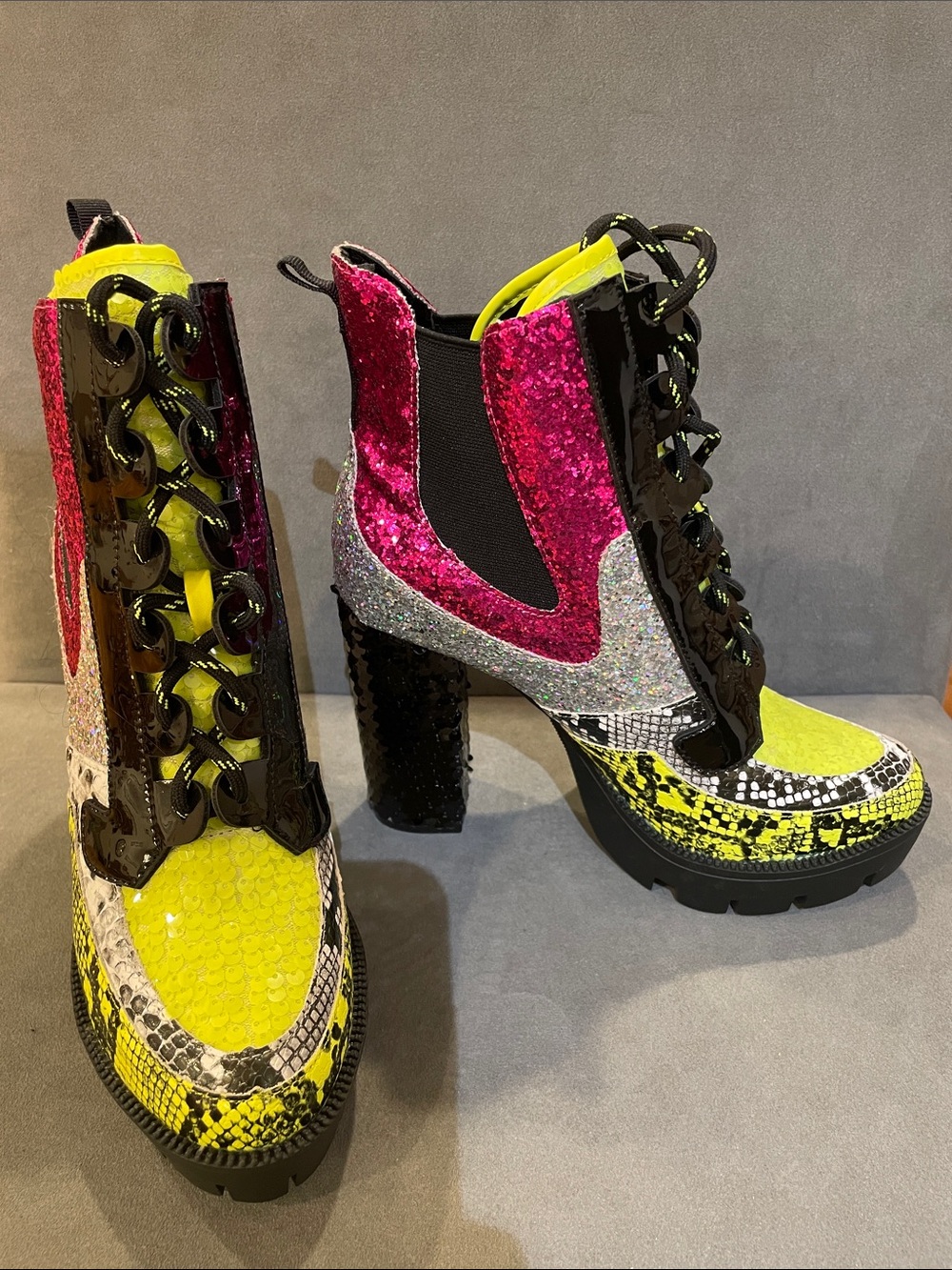 Cape Robbin Nell Mermaid Yellow Glitter Sequin Platform Lace Up Ankle Boots NEW
